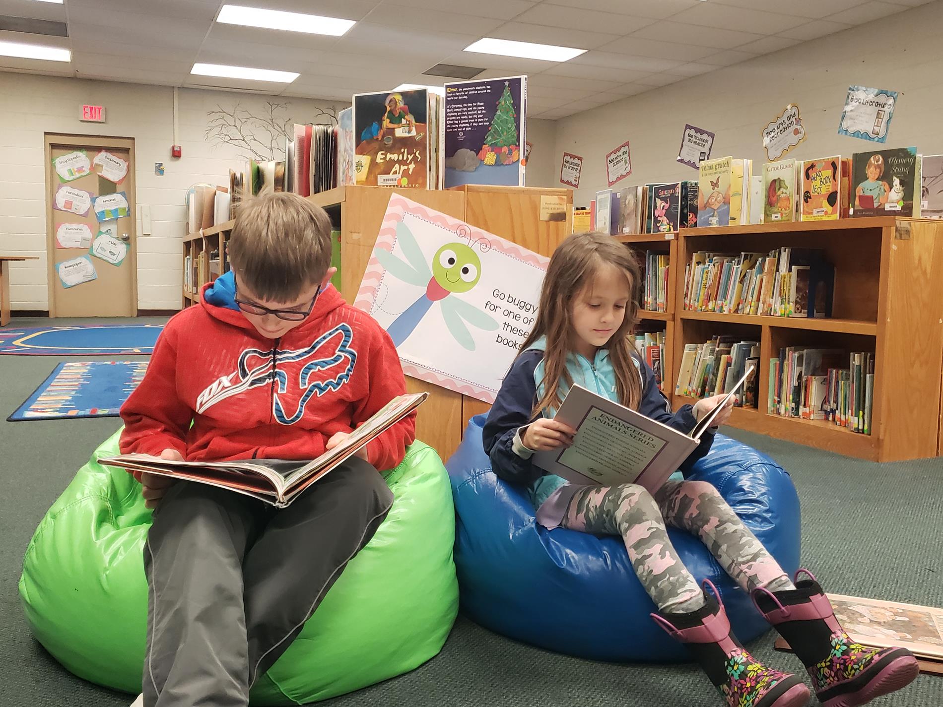 Students Reading Students Reading
