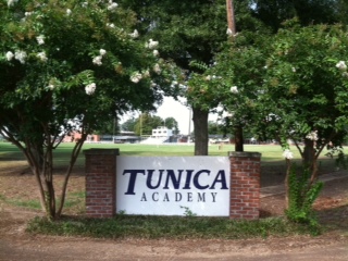 Tunica Academy sign