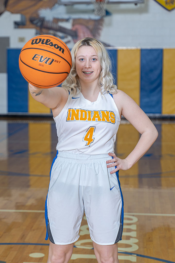Freshman Shianne Aderhold Freshman Shianne Aderhold
