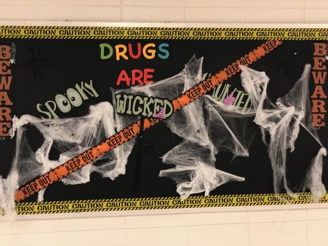 Red Ribbon Week counseling bulletin board 2018