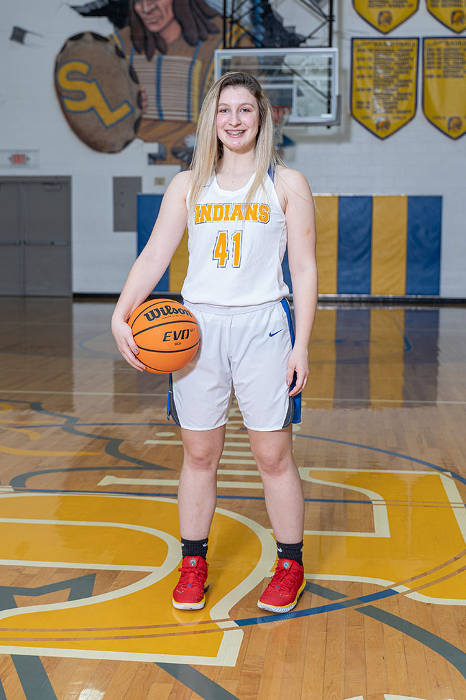 Junior Ronni Mayfield Junior Ronni Mayfield