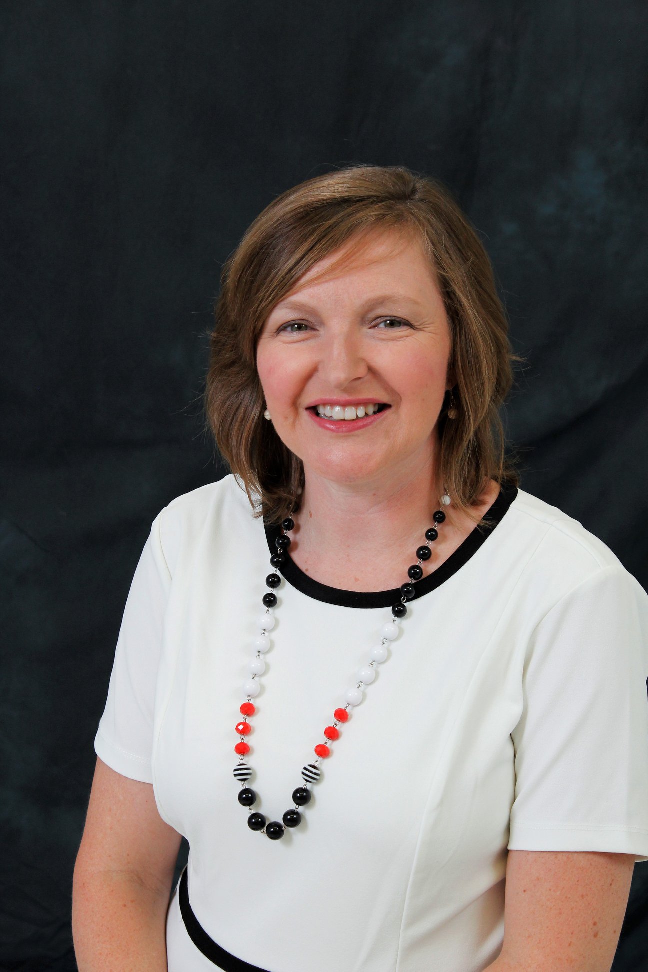 Dr. Amanda Jones Dr. Amanda Jones