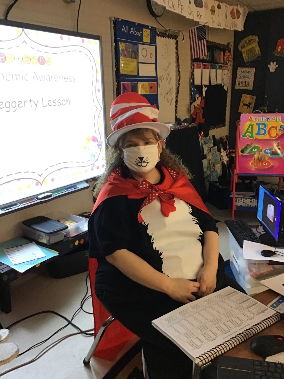 Teacher dress as The Cat in the Hat