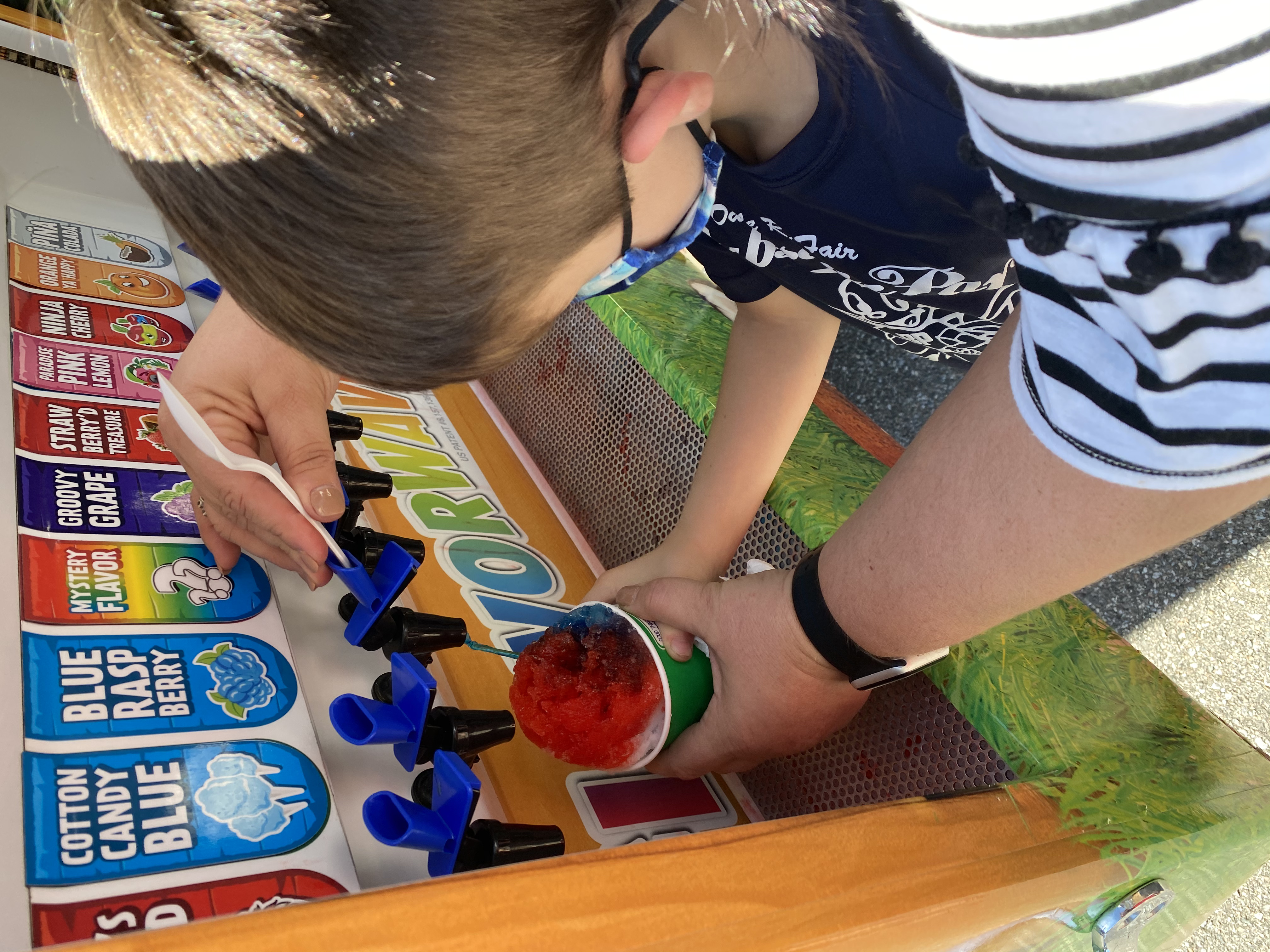 Adding flavoring to a Kona Ice